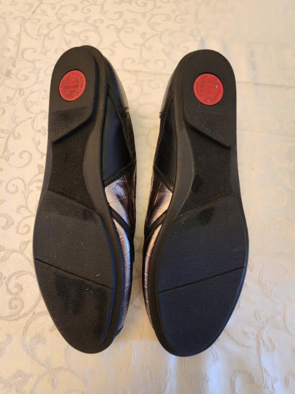 FITFLOP SIZE 8M BLACK GRAY GOLD LEATHER FLATS - Picture 5 of 5